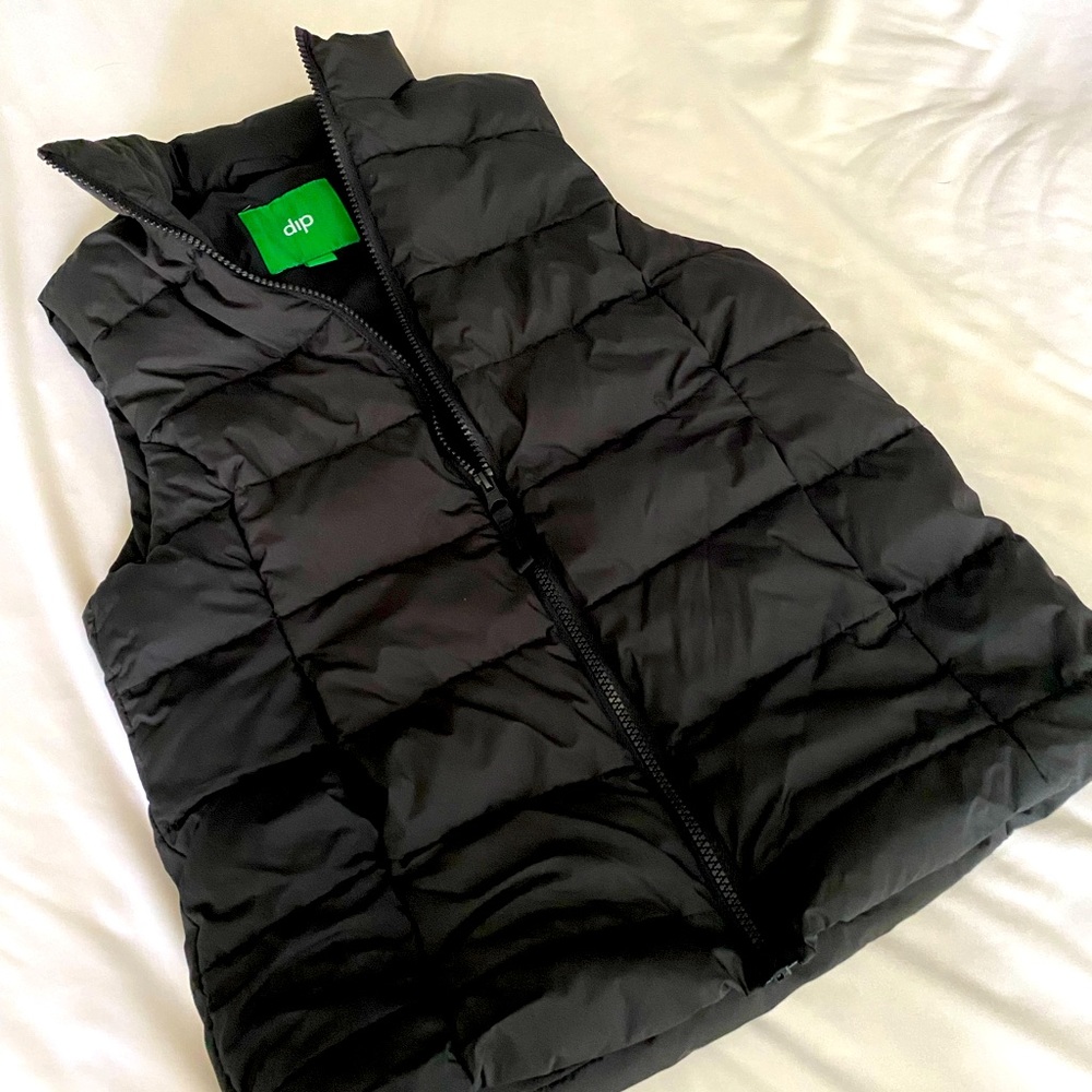 Girl’s Black Puffer Vest